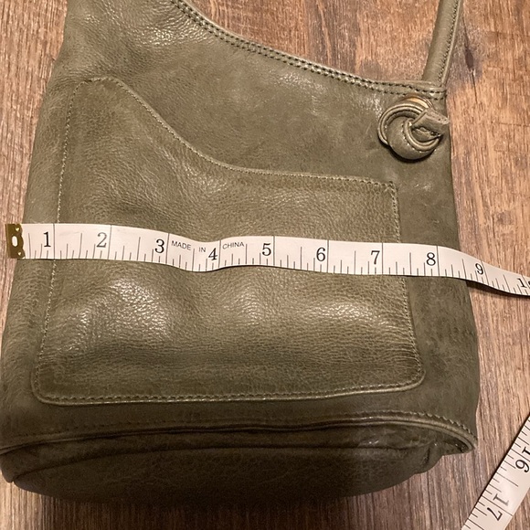 Rock paper Scissors Green Leather crossbody bag - Picture 7 of 8